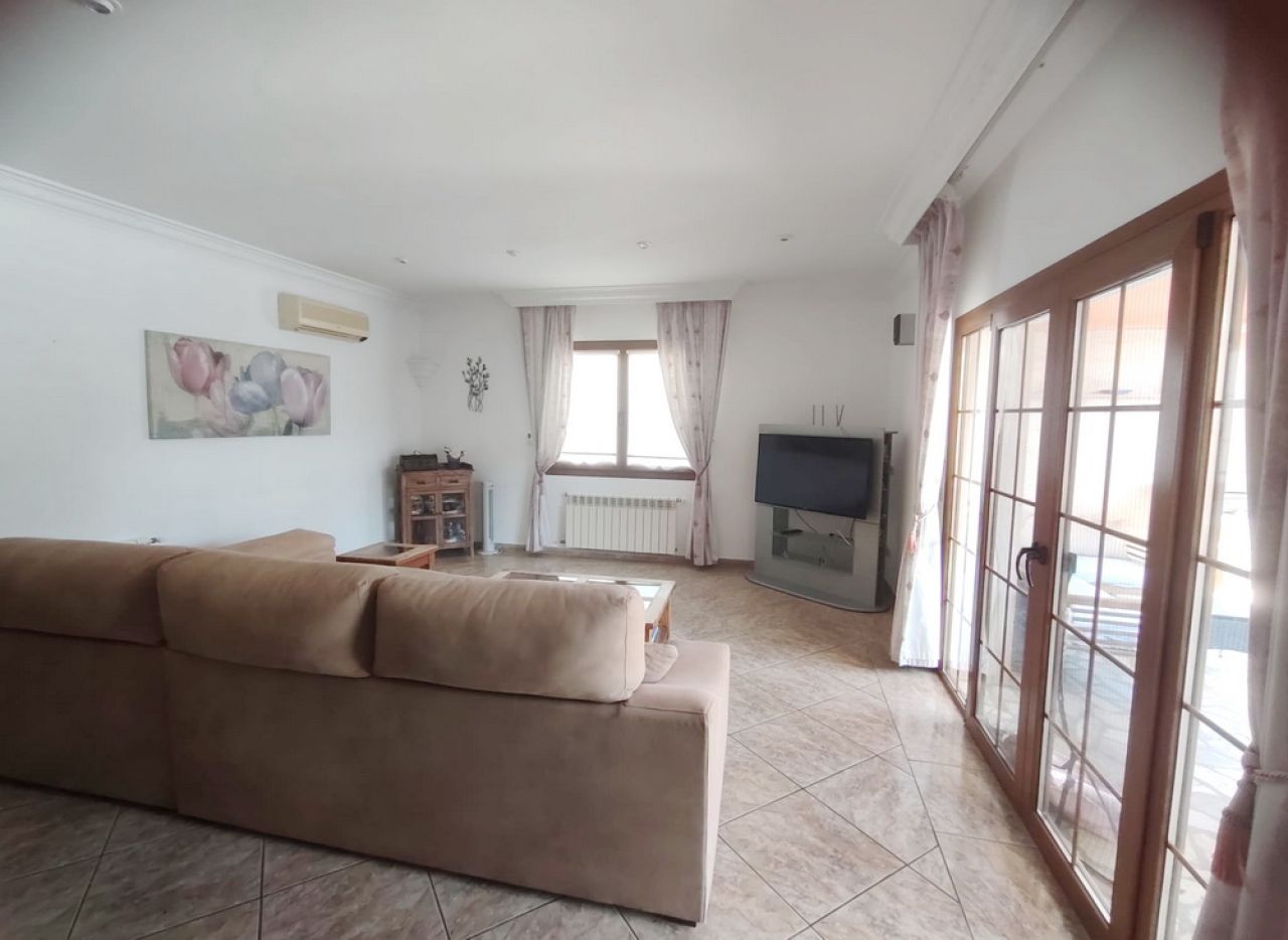 Winter: Single-storey chalet with oil central heating and garden in a quiet location of Porto Colom 