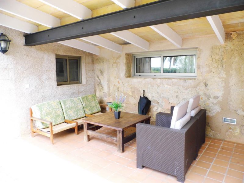 WINTER: Ground floor modern cottage near Manacor --- F 250 c WT