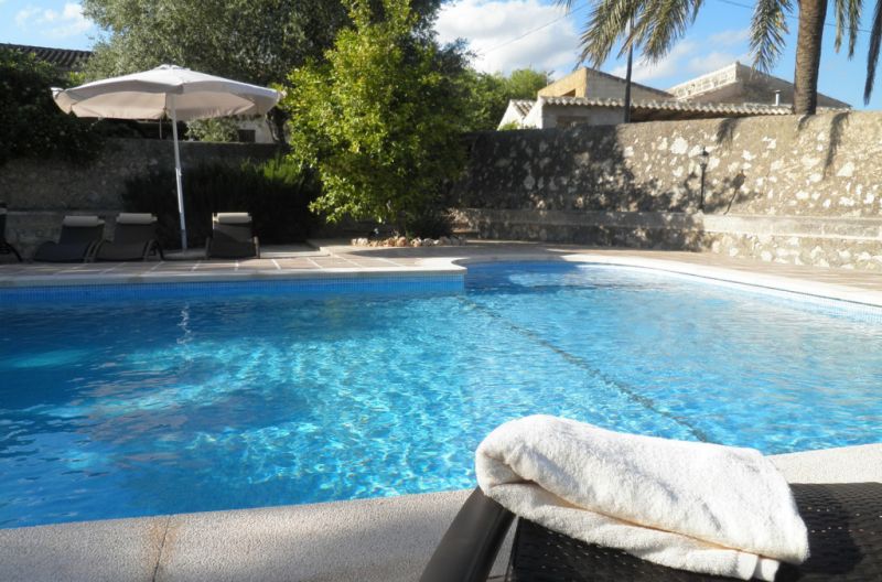 WINTER: Ground floor modern cottage near Manacor --- F 250 c WT