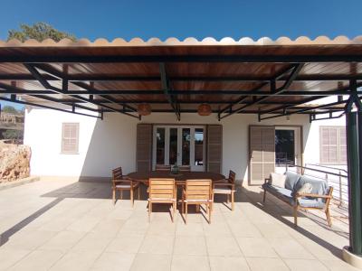 WINTER: Elegant and large finca with dream views and heating near Porreres --- F 36 WT