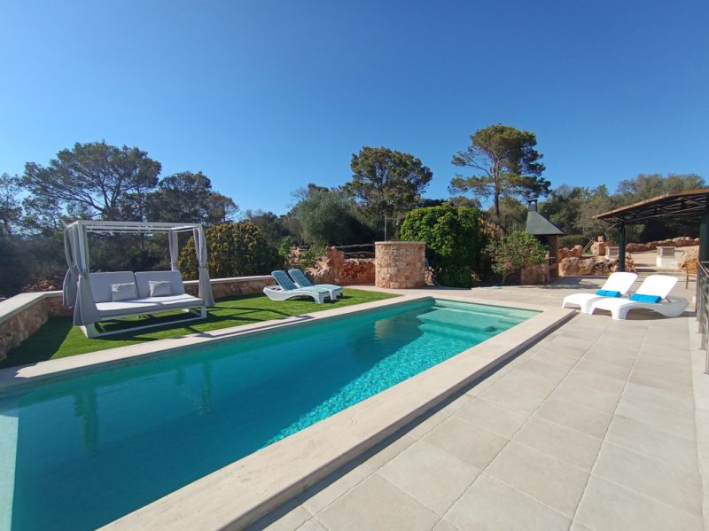 WINTER: Elegant and large finca with dream views and heating near Porreres --- F 36 WT