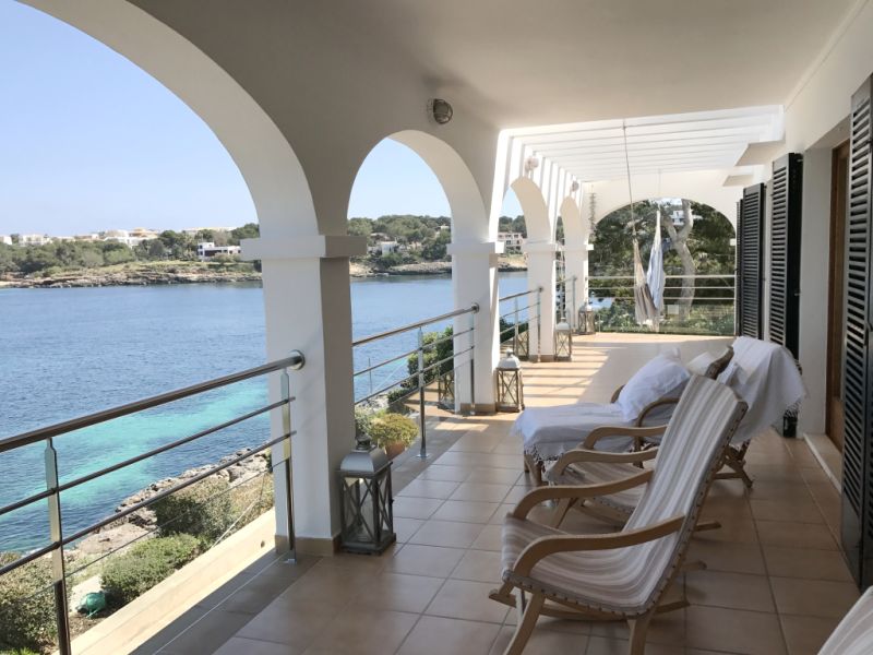 Winter: Elegantes Chalet mit Ölzentralheizung in 1. LInie der Küste von Portocolom --- CH 08 WT