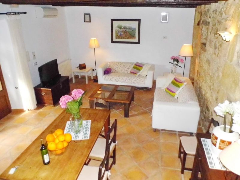 WINTER: Finca - AP with heating on an agroturismo plot near Manacor -- F 25 b