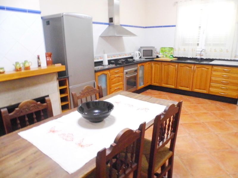 INVIERNO: Acogedora finca con calefacción, piscina en Cas Concos -- F 62 WT