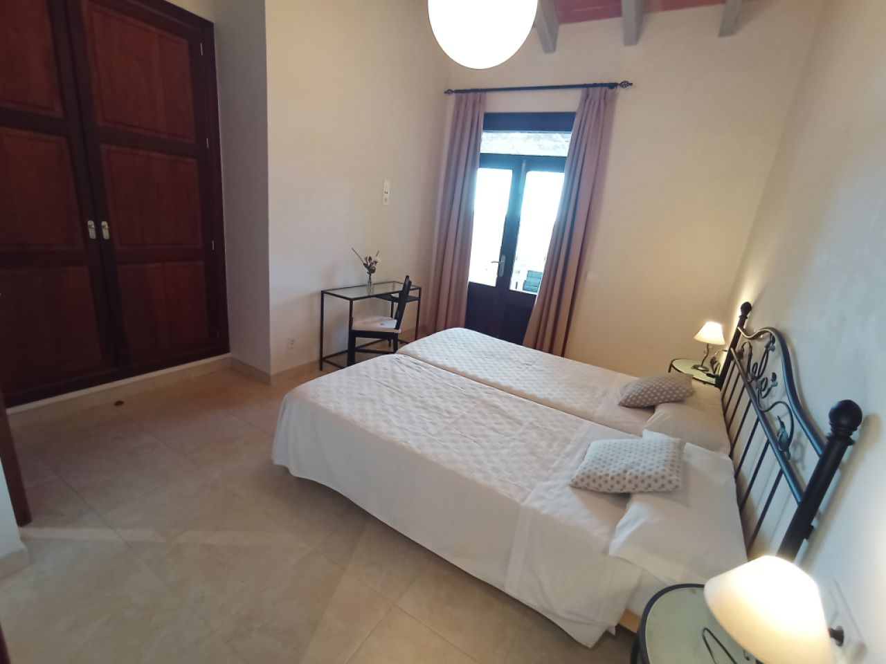 WINTER: Large finca with underfloor heating, pool and many extras near Campos -- F 27 WT