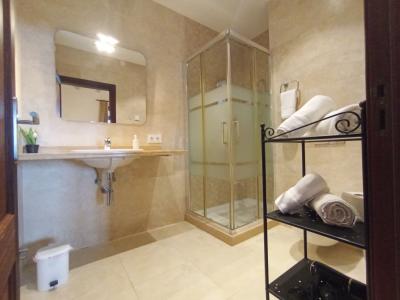 WINTER: Large finca with underfloor heating, pool and many extras near Campos -- F 27 WT