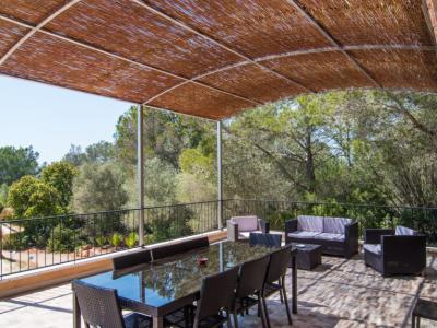 WINTER: Large finca with underfloor heating, pool and many extras near Campos -- F 27 WT