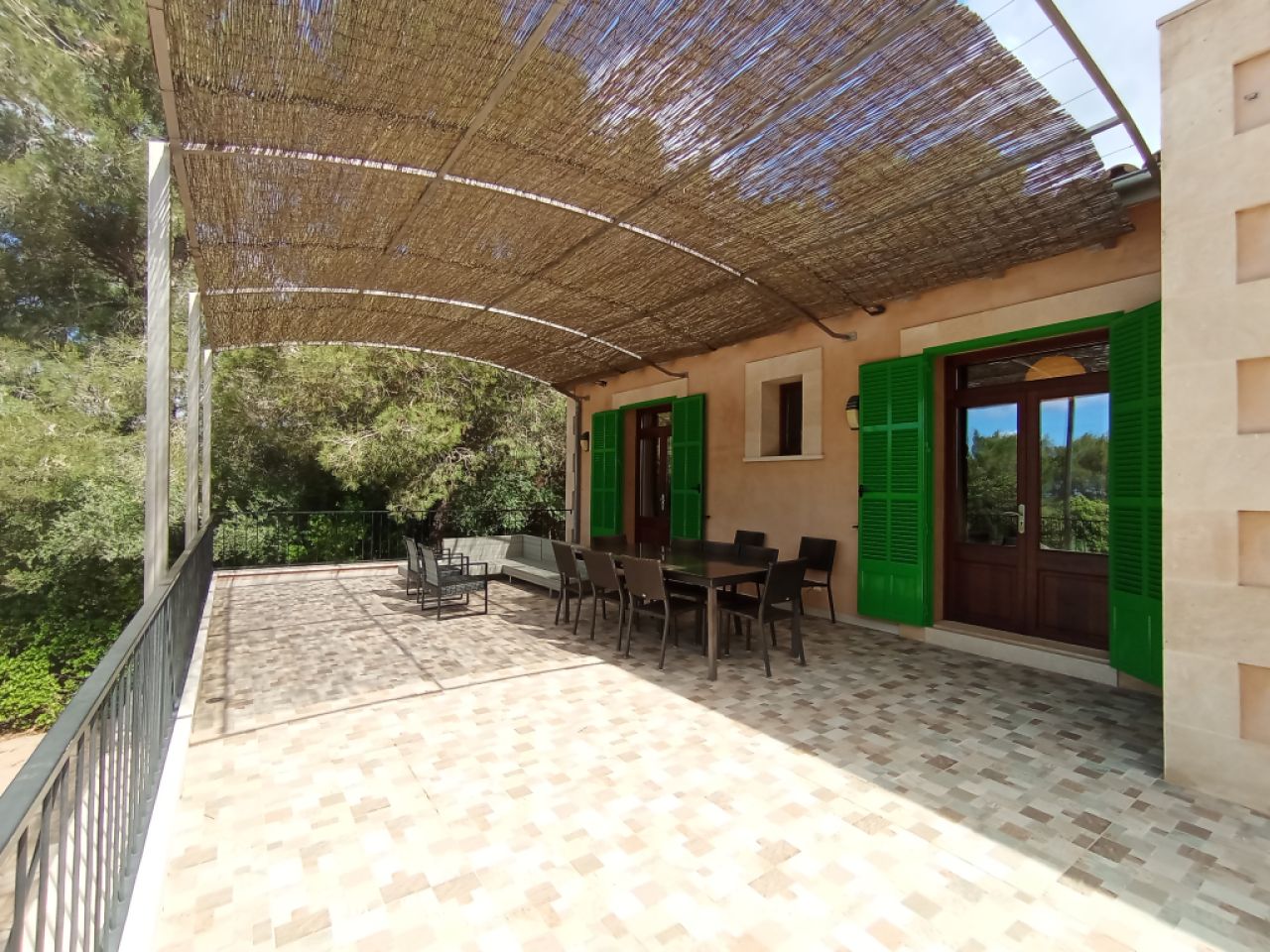 WINTER: Large finca with underfloor heating, pool and many extras near Campos -- F 27 WT