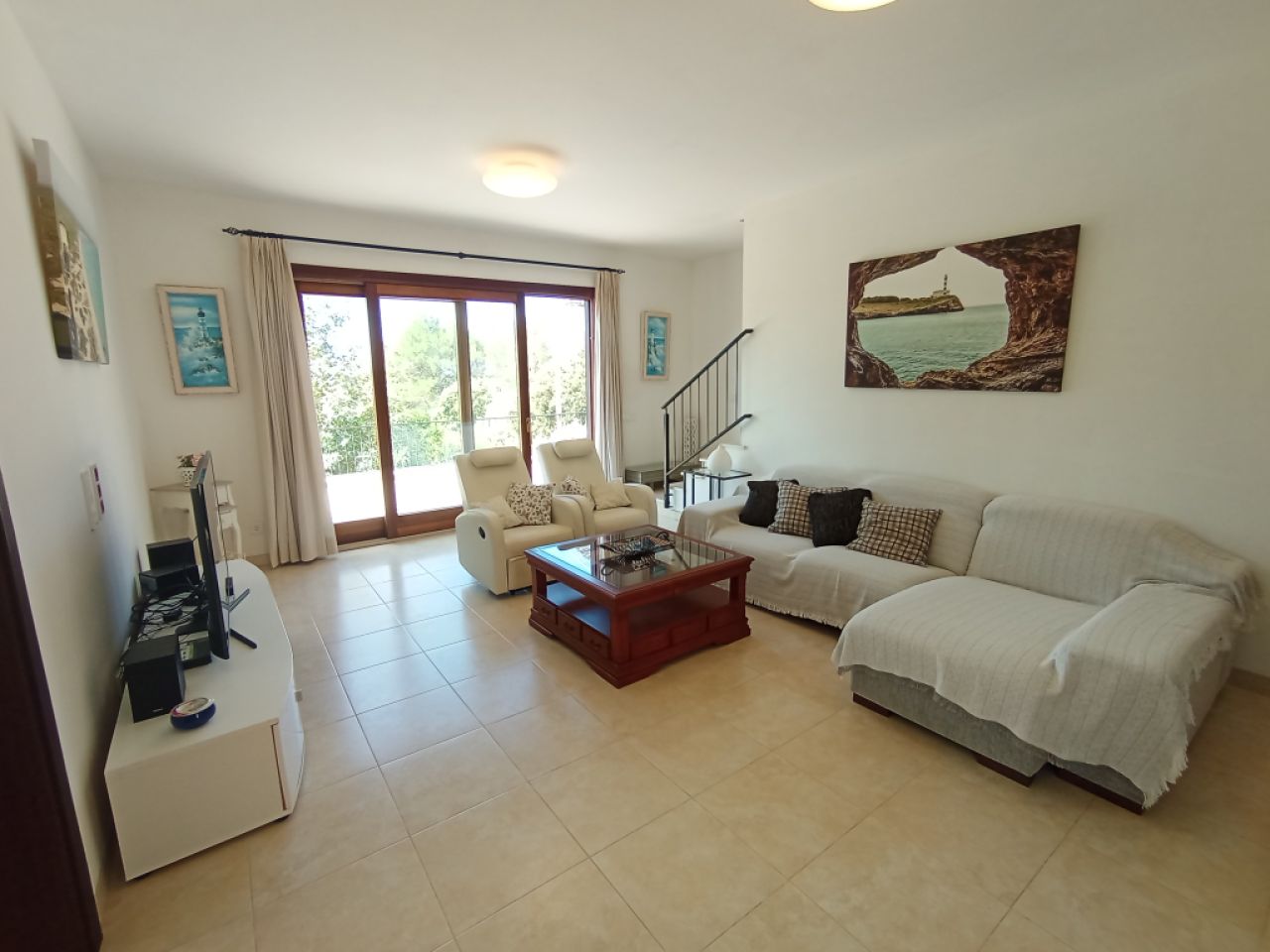 WINTER: Large finca with underfloor heating, pool and many extras near Campos -- F 27 WT