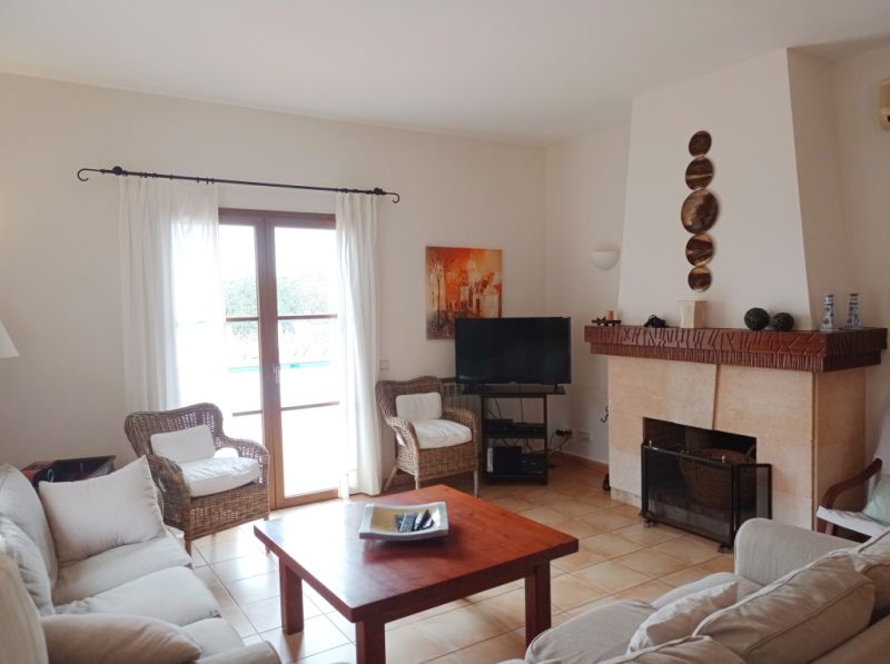 Invierno: Gran finca con calefacción, piscina cerca de S'Horta - Mallorca -- F 181 WT