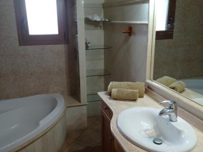 Winter: Grosse Finca mit Heizung, Pool und BBQ zwischen Ses Salines und Colonia St. Jordi -- F 37 WT