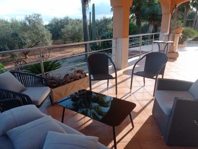 Winter: Grosse Finca mit Heizung, Pool und BBQ zwischen Ses Salines und Colonia St. Jordi -- F 37 WT