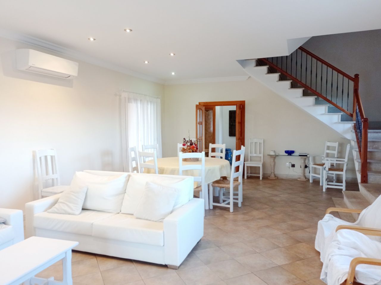 Winter: Grosse Finca mit Heizung, Pool und BBQ zwischen Ses Salines und Colonia St. Jordi -- F 37 WT