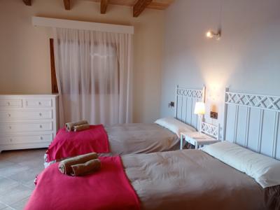 Winter: Grosse Finca mit Heizung, Pool und BBQ zwischen Ses Salines und Colonia St. Jordi -- F 37 WT