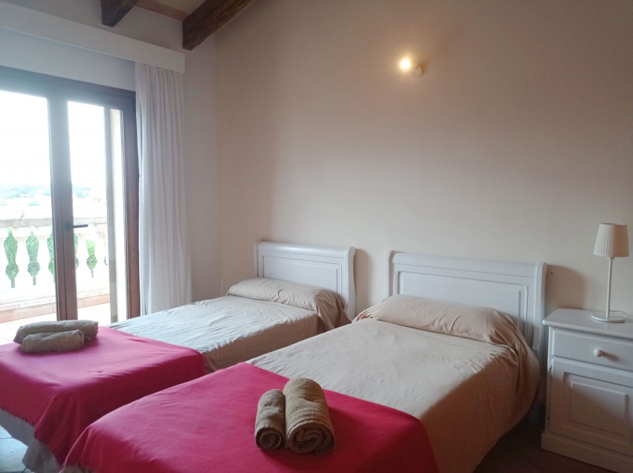 Winter: Grosse Finca mit Heizung, Pool und BBQ zwischen Ses Salines und Colonia St. Jordi -- F 37 WT