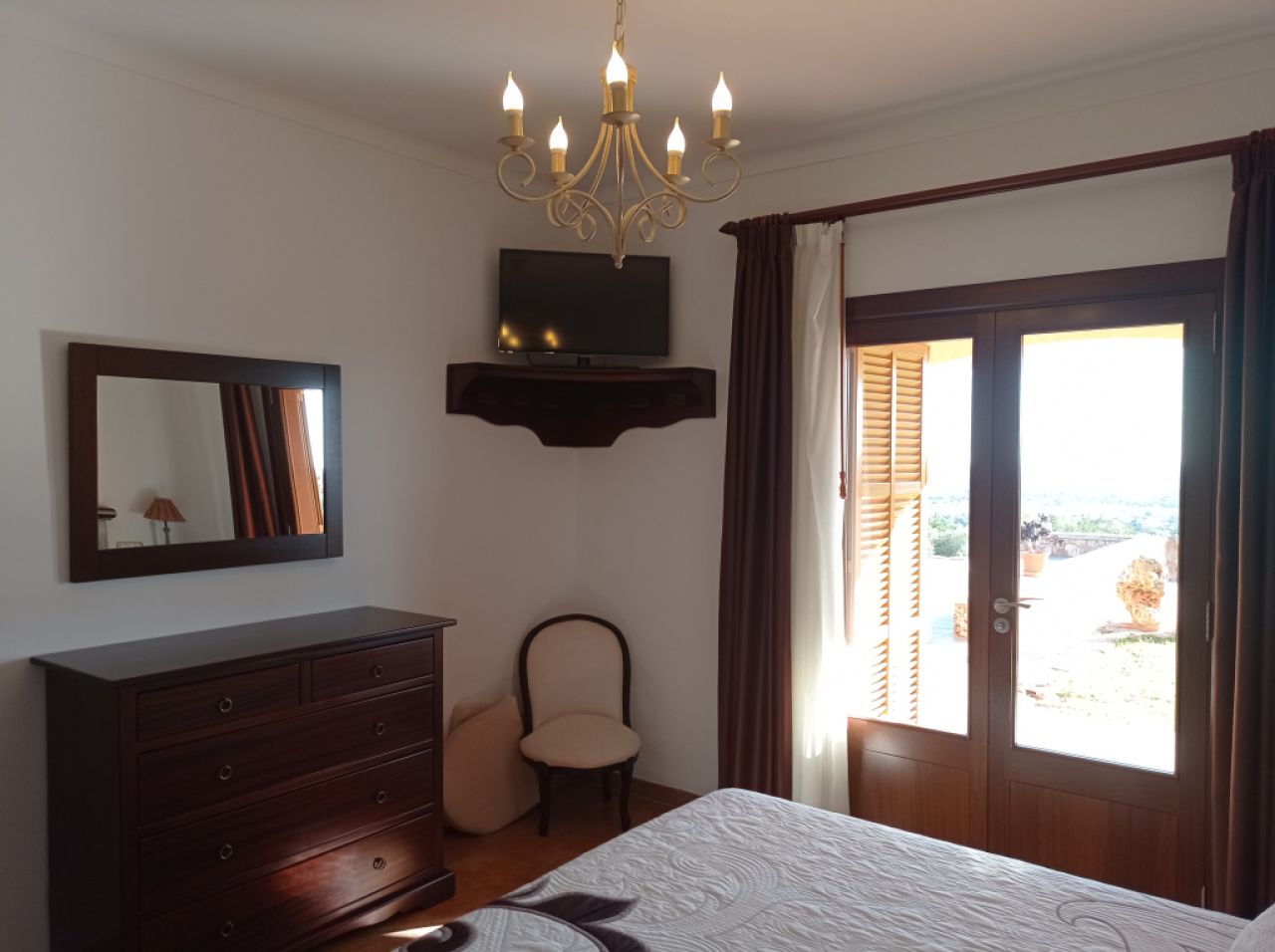 WINTER: Impressive finca with pool, heating and beautiful views -- F 02 WT