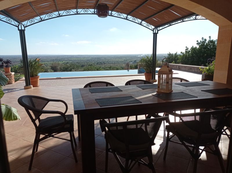 WINTER: Impressive finca with pool, heating and beautiful views -- F 02 WT