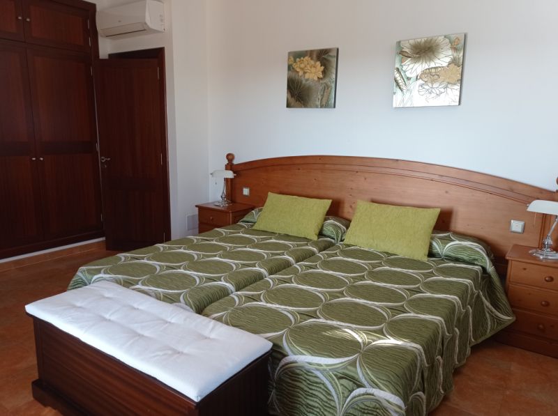 WINTER: Impressive finca with pool, heating and beautiful views -- F 02 WT