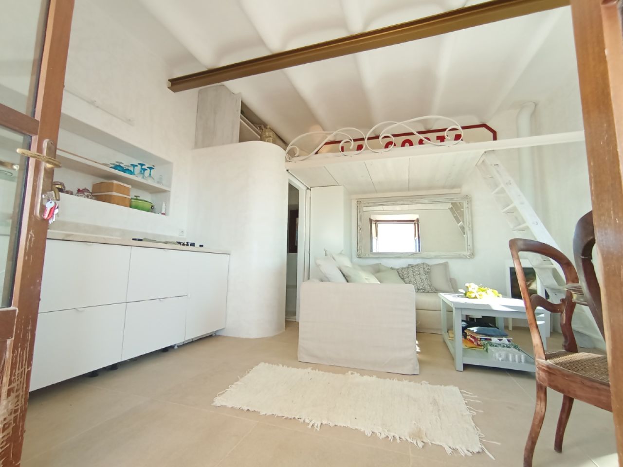 WINTER: Small cottage in the mountains near Felanitx --- C 11 WT