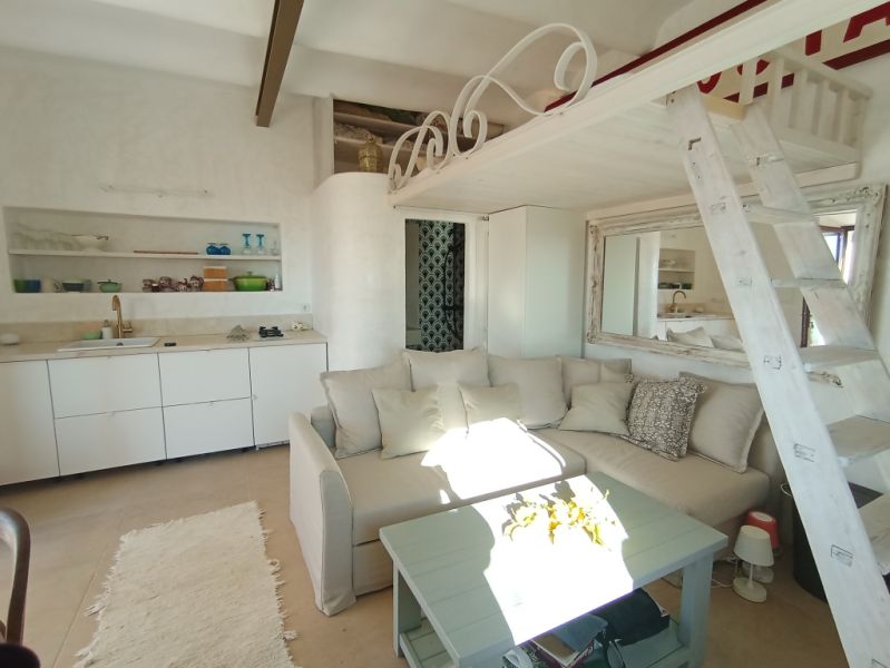 WINTER: Small cottage in the mountains near Felanitx --- C 11 WT