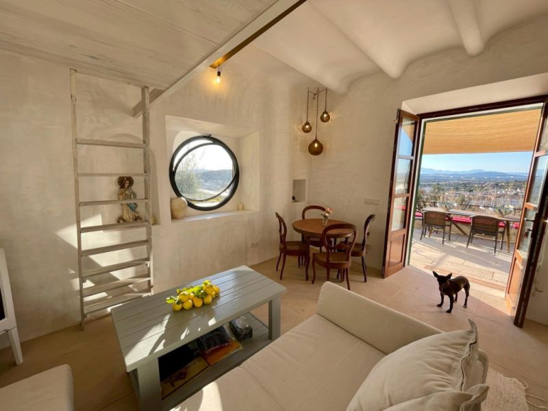 WINTER: Small cottage in the mountains near Felanitx --- C 11 WT