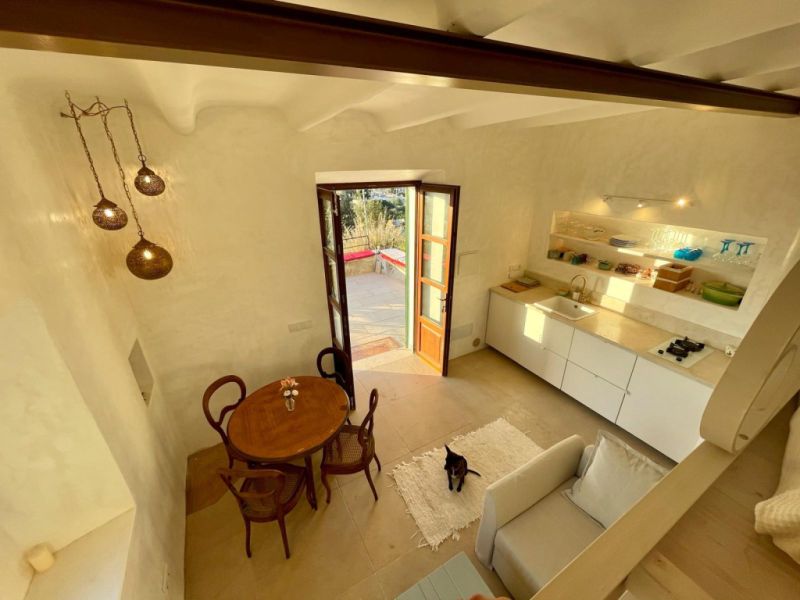 WINTER: Small cottage in the mountains near Felanitx --- C 11 WT