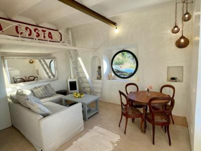 WINTER: Small cottage in the mountains near Felanitx --- C 11 WT