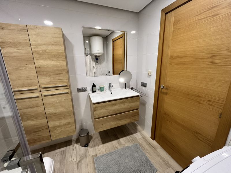 Winter: Komfortable Wohnung mit Teilmeerblick in 2. Line der Küste von Portixol-- AP 33 WT