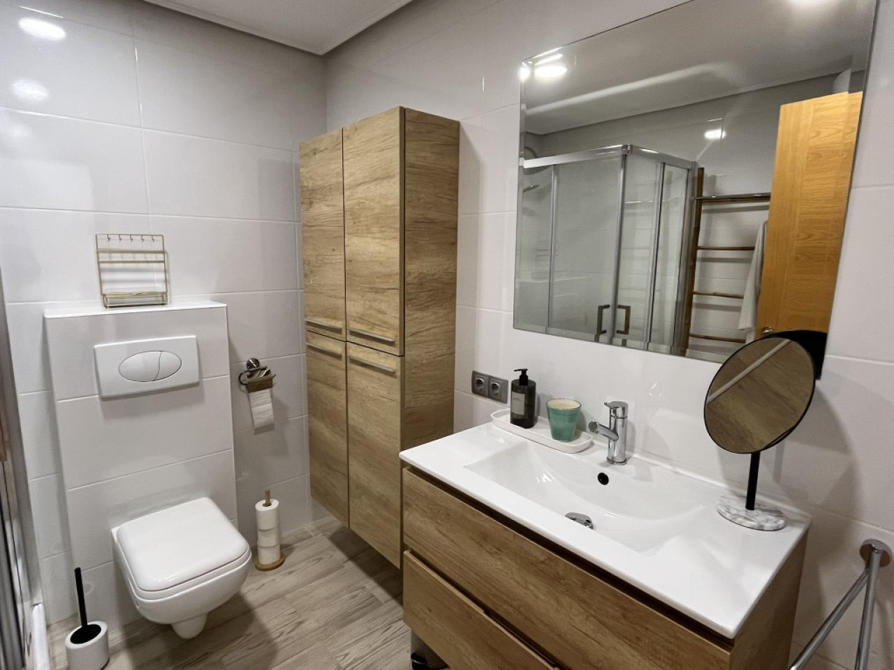 Winter: Komfortable Wohnung mit Teilmeerblick in 2. Line der Küste von Portixol-- AP 33 WT