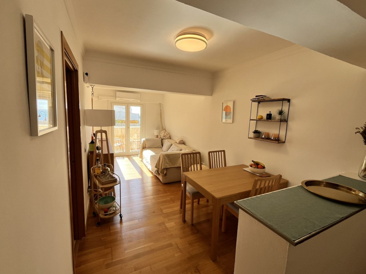 Winter: Komfortable Wohnung mit Teilmeerblick in 2. Line der Küste von Portixol-- AP 33 WT