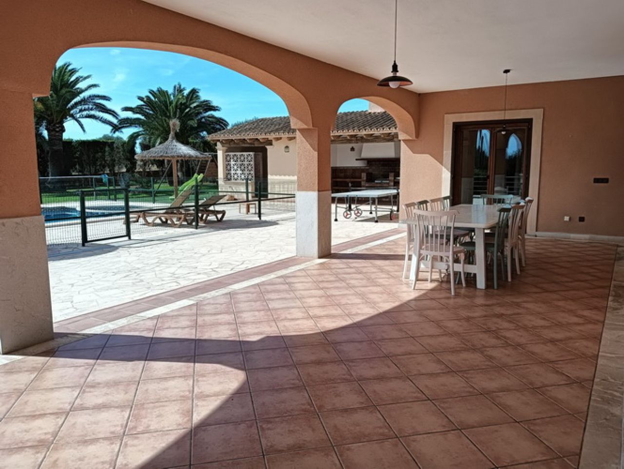 WINTER: Moderne und grosse Finca mit Pool bei Ses Salines -- F 37 WT