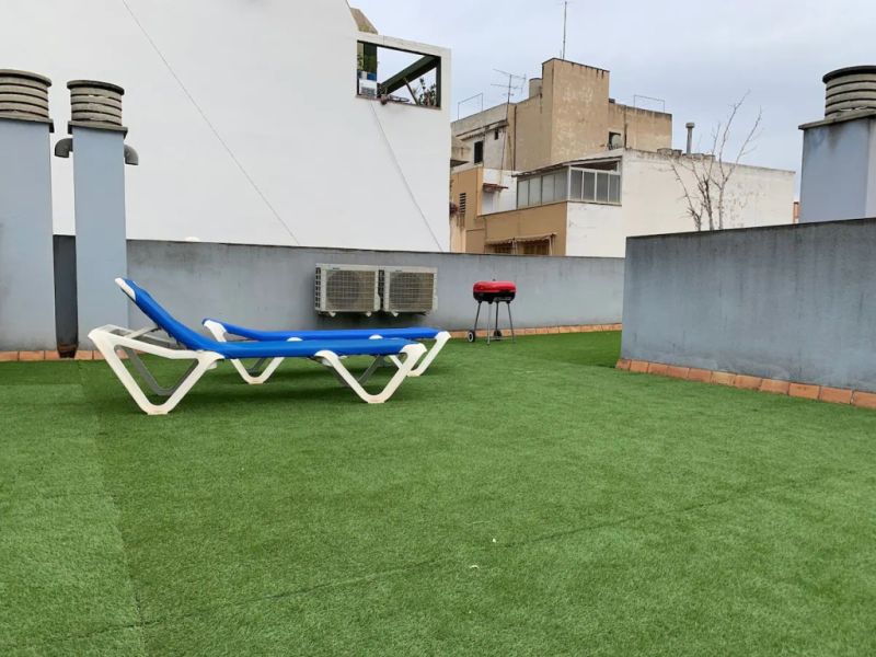 WINTER: Moderne und neu ausgebaute  Wohnung mit Dachterrasse in Palma --- AP 12 WT