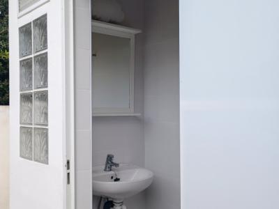 INVIERNO: Moderno chalet de 2 plantas con aire acondicionado, piscina en una zona tranquila de Estan