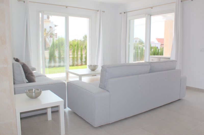 WINTER: Modernes 2 Etagenchalet mit AC, Pool in ruhiger Lage von Estanyol - CH 25 WT