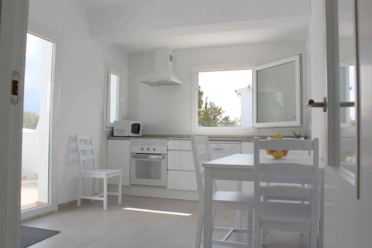 WINTER: Modernes 2 Etagenchalet mit AC, Pool in ruhiger Lage von Estanyol - CH 25 WT