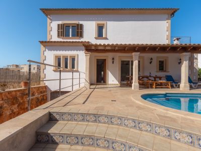 Winter: Modernes 2 Etagenchalet mit AC, Pool und Garage in Porto Colom -- CH 02 WT