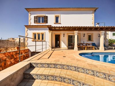 Winter: Modernes 2 Etagenchalet mit AC, Pool und Garage in Porto Colom -- CH 02 WT