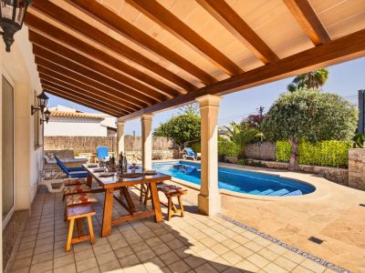Winter: Modernes 2 Etagenchalet mit AC, Pool und Garage in Porto Colom -- CH 02 WT