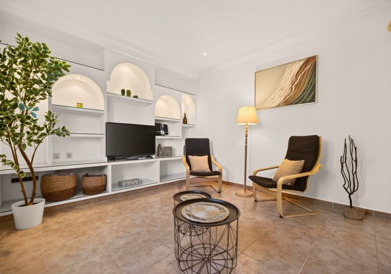 Winter: Modernes 2 Etagenchalet mit AC, Pool und Garage in Porto Colom -- CH 02 WT