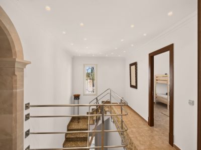 Winter: Modernes 2 Etagenchalet mit AC, Pool und Garage in Porto Colom -- CH 02 WT