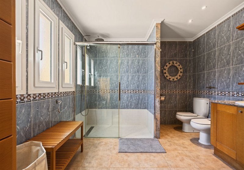 Winter: Modernes 2 Etagenchalet mit AC, Pool und Garage in Porto Colom -- CH 02 WT