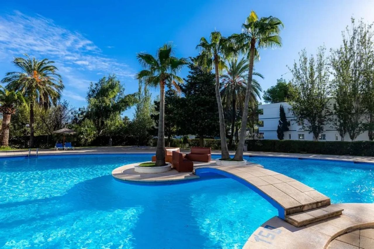 Winter: Modernes Apartment mit Gem Pool und Tennisplatz am Hafen von Alcudia -- AP 23 WT