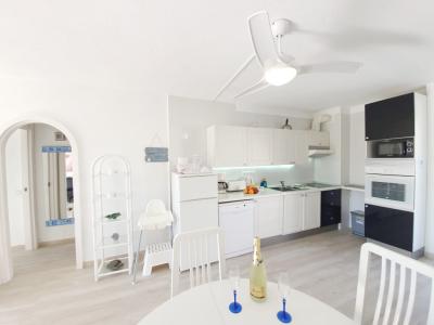 Winter: Modernes Apartment mit Gem Pool und Tennisplatz am Hafen von Alcudia -- AP 23 WT