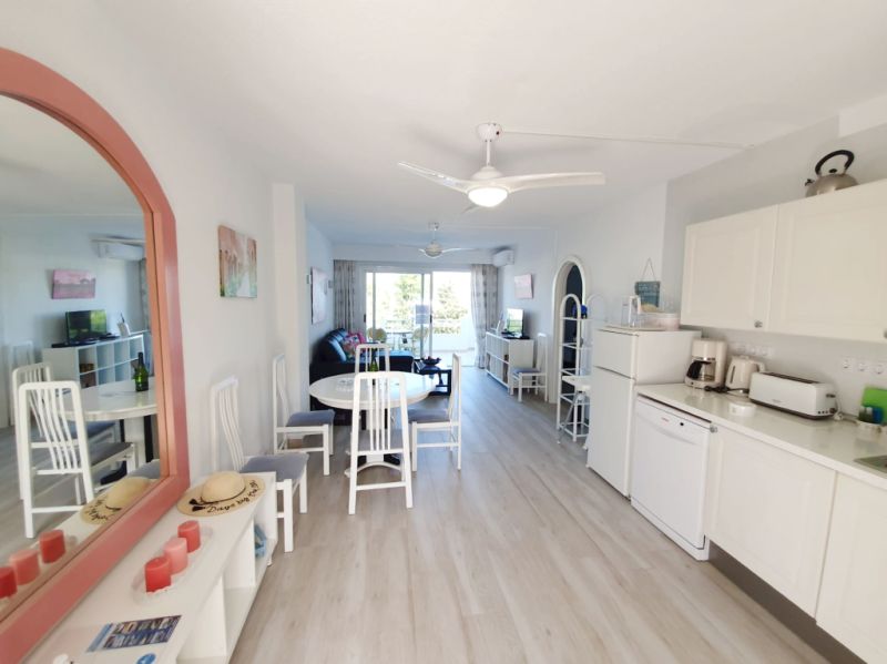 Winter: Modernes Apartment mit Gem Pool und Tennisplatz am Hafen von Alcudia -- AP 23 WT