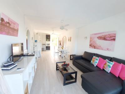 Winter: Modernes Apartment mit Gem Pool und Tennisplatz am Hafen von Alcudia -- AP 23 WT