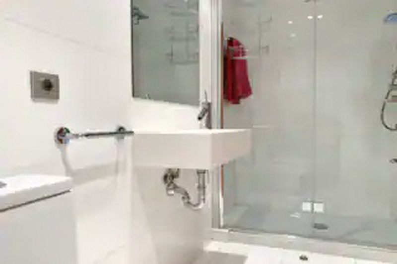 WINTER: Neurenovierte Wohnung mit Heizung und Fahrstuhl in Zone St Catalina- Palma  WT