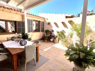 WINTER: Ground floor village house with courtyard near the harbour of Colonia St Jordi -- DH 01 WT