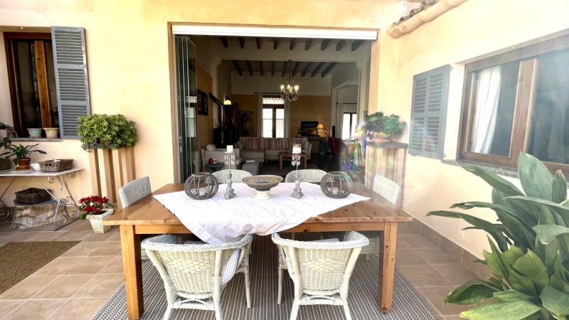 WINTER: Ground floor village house with courtyard near the harbour of Colonia St Jordi -- DH 01 WT