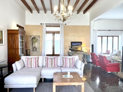 WINTER: Ground floor village house with courtyard near the harbour of Colonia St Jordi -- DH 01 WT