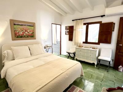 WINTER: Ground floor village house with courtyard near the harbour of Colonia St Jordi -- DH 01 WT